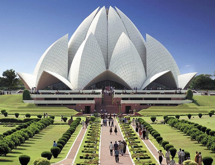 Lotus Temple – Delhi Sightseeing
